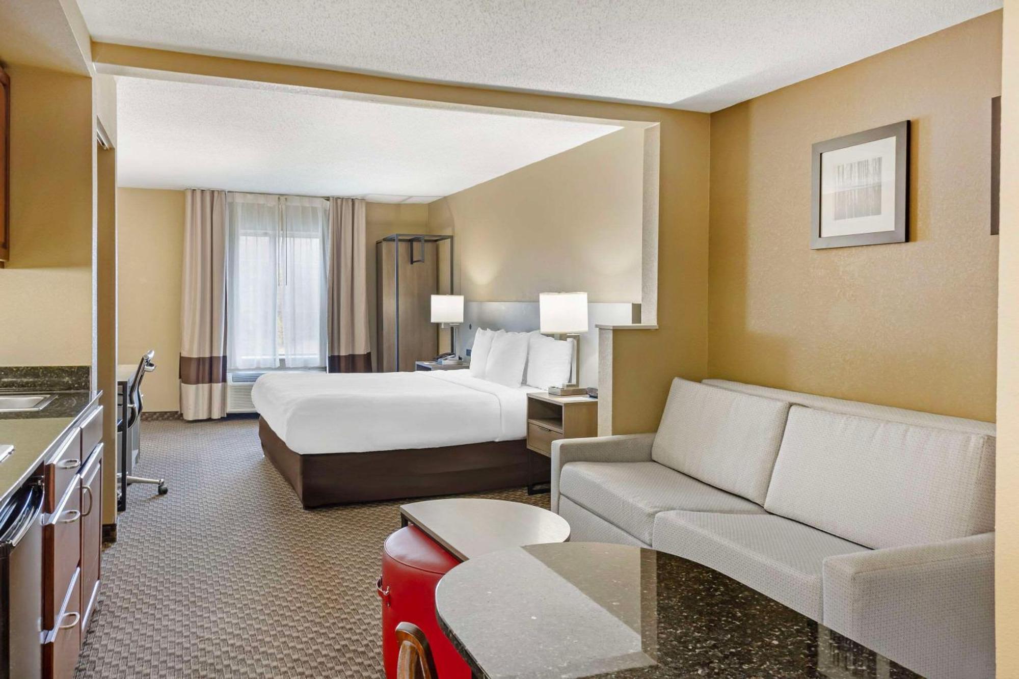 Comfort Inn & Suites Carneys Point Bagian luar foto