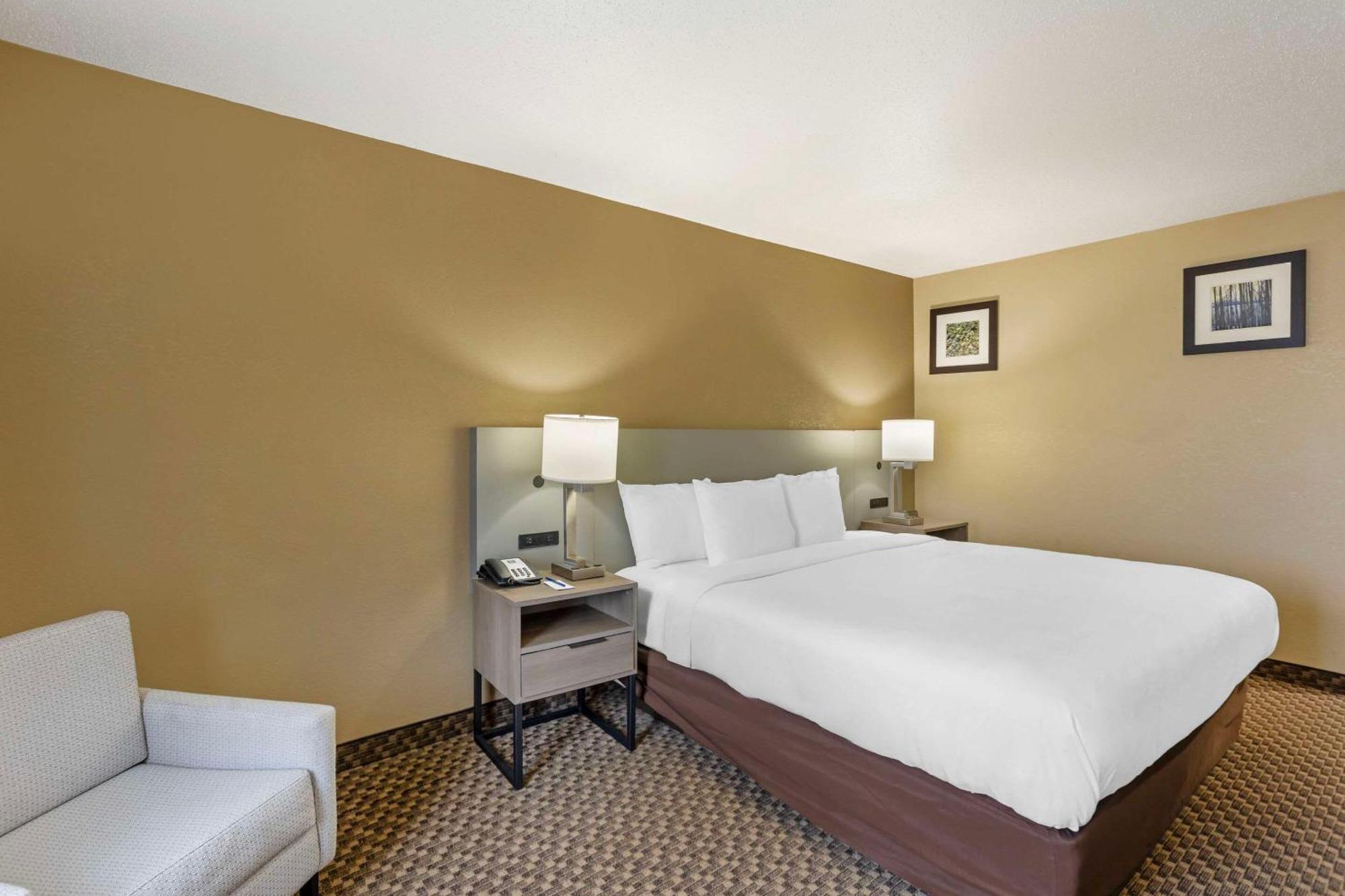 Comfort Inn & Suites Carneys Point Bagian luar foto